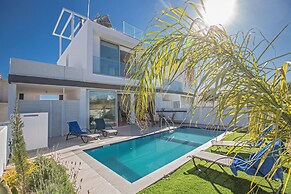 Villa Prol25, Beautiful 2bdr Protaras Villa With Pool, Close to Fig Tr