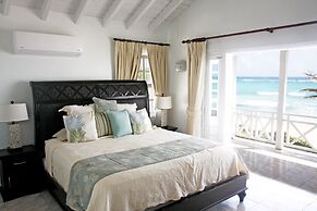 This is a Beachfront 3 Bedroom, 3 Bathroom Villa, Family-friendly Acti