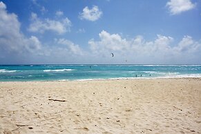 This is a Beachfront 3 Bedroom, 3 Bathroom Villa, Family-friendly Acti