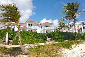 This is a Beachfront 3 Bedroom, 3 Bathroom Villa, Family-friendly Acti