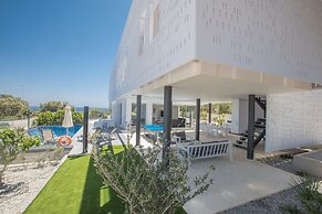 Villa Prcv614, Luxury 6bdr Protaras Villa With Pool and Panoramic Sea 
