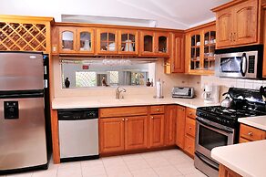 Seagaze Beach House is Perfect for Family, a few Steps to the Beach