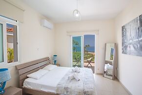 Protaras Mesogeios Villa Me16 Beachfront Villa in Protaras Center