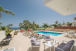 Protaras Mesogeios Villa Me16 Beachfront Villa in Protaras Center
