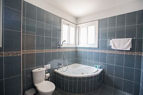 Protaras Mesogeios Villa Me16 Beachfront Villa in Protaras Center