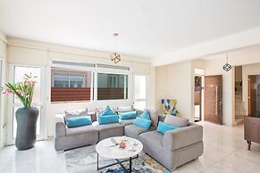 Protaras Mesogeios Villa Me16 Beachfront Villa in Protaras Center