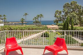 Protaras Mesogeios Villa Me16 Beachfront Villa in Protaras Center