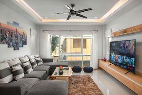 Luxury Pool Villa 6BR