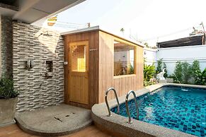 Luxury Pool Villa 6BR