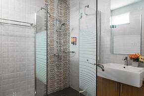 Luxury Pool Villa 6BR