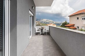 Apartments Villa Salona Sky