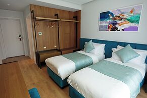Ames Hotel & SPA