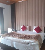 Goroomgo Blue Moon Bhimtal