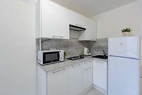 Inndays Apartment on Hersonskaya 19