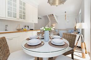 Four Seasons Apartment by Renters