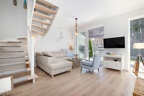 Four Seasons Apartment by Renters