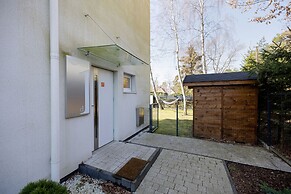 Four Seasons Apartment by Renters