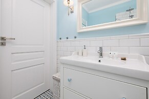 Four Seasons Apartment by Renters