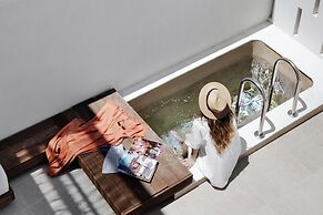 ALERO Seaside Skyros Resort