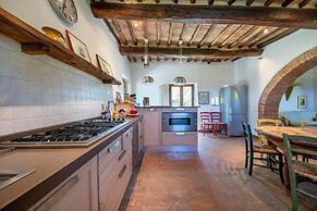 Beautiful 5-bed Villa in Cortona, Private Pool