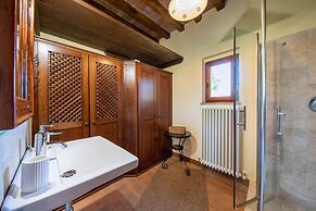 Beautiful 5-bed Villa in Cortona, Private Pool