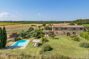 Beautiful 5-bed Villa in Cortona, Private Pool