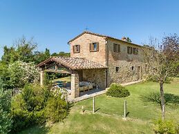 Beautiful 5-bed Villa in Cortona, Private Pool