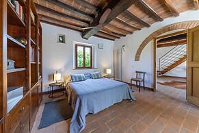 Beautiful 5-bed Villa in Cortona, Private Pool