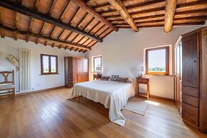 Beautiful 5-bed Villa in Cortona, Private Pool