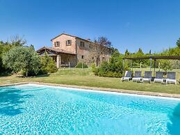 Beautiful 5-bed Villa in Cortona, Private Pool