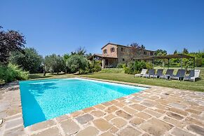 Beautiful 5-bed Villa in Cortona, Private Pool