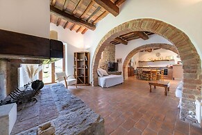 Beautiful 5-bed Villa in Cortona, Private Pool