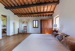 Beautiful 5-bed Villa in Cortona, Private Pool