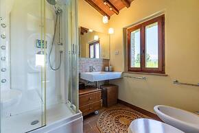 Beautiful 5-bed Villa in Cortona, Private Pool