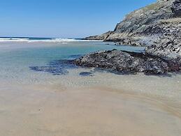 2-bed Cottage, Sleeps 5, Pets Ok, Close to Coast