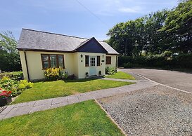 2-bed Cottage, Sleeps 5, Pets Ok, Close to Coast