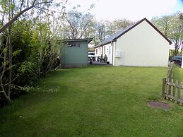 2-bed Cottage, Sleeps 5, Pets Ok, Close to Coast