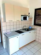 Lovely 1-bed Apartment With sea View in Srima