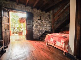 La Casa de Piedra By Rotamundos