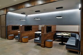 Courtyard by Marriott Raleigh Cary Crossroads