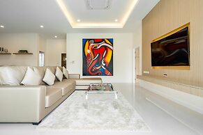 Luxury Pool Villa A18