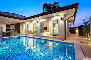 Luxury Pool Villa A18