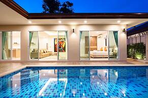 Luxury Pool Villa A18