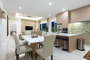 Luxury Pool Villa A18