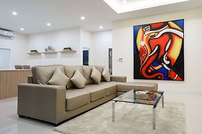 Luxury Pool Villa A18