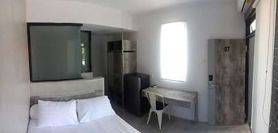 Djuragan Kamar Gunung Anyar