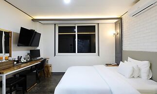 GUKMIN HOTEL