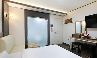 GUKMIN HOTEL
