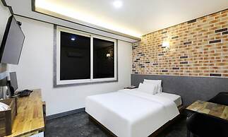 GUKMIN HOTEL
