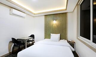 GUKMIN HOTEL